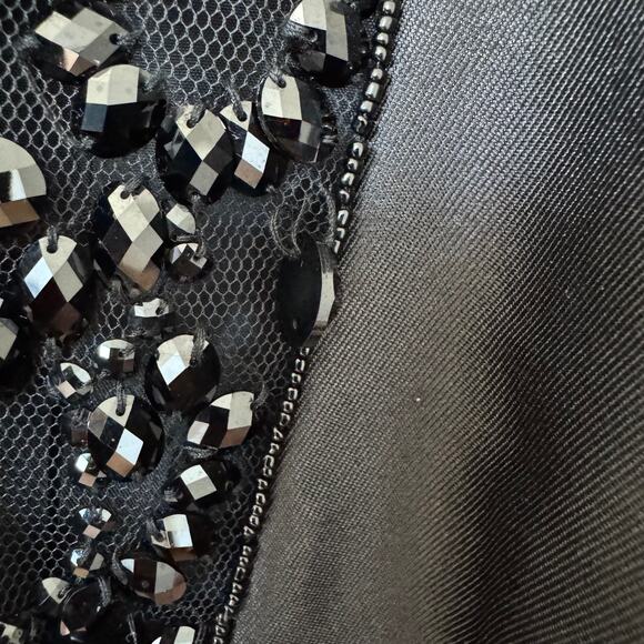 Adrianna Papell Black Satin Beaded Mesh V-Neck Evening Gown Size 4P - Picture 11 of 11